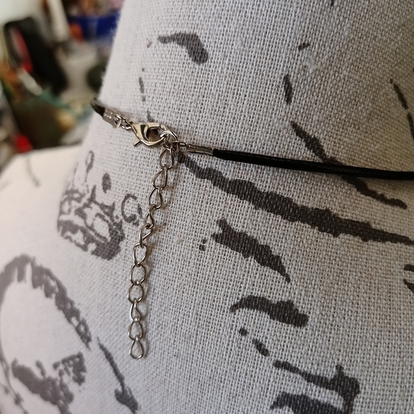 Necklace, “Tree of Life” Medallion, NWOT - Picture 7 of 16